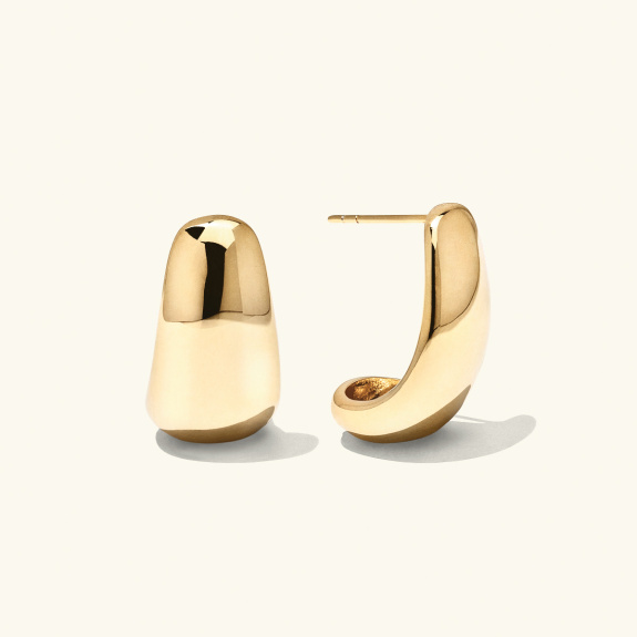 Curved Earrings Gold ryhmässä Shop / Korvakorut @ ANI (ANI-0623-015)