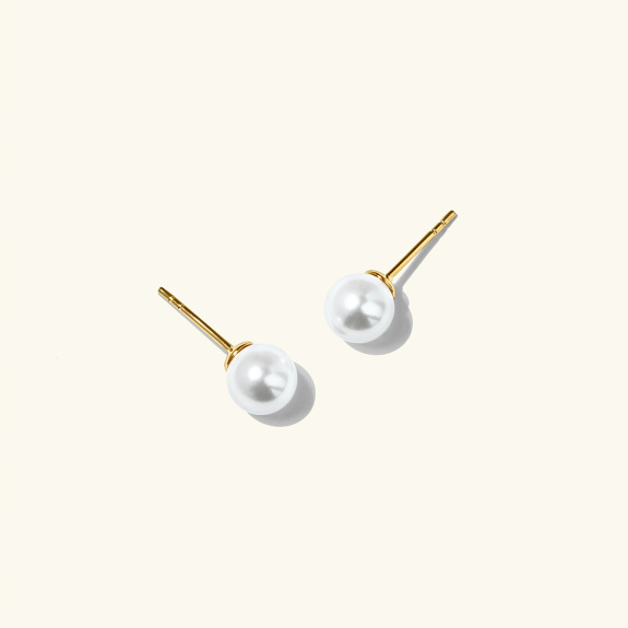 Pearl Studs ryhmässä Shop / Korvakorut @ ANI (ANI-0624-006)