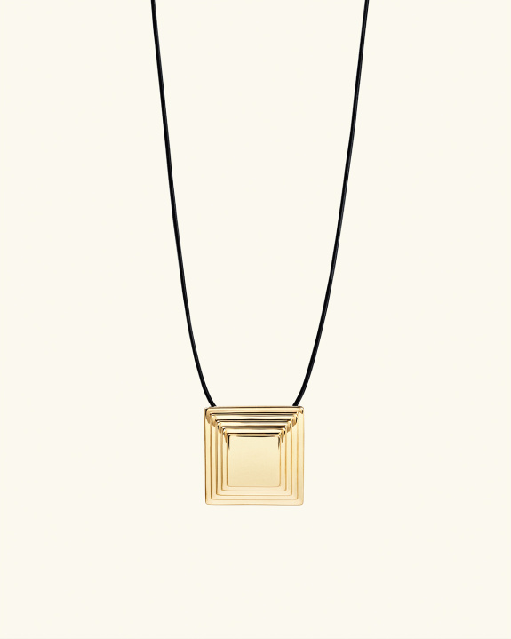 Pyra Necklace Gold ryhmässä Shop / Kaulakorut @ ANI (ANI-0624-010)