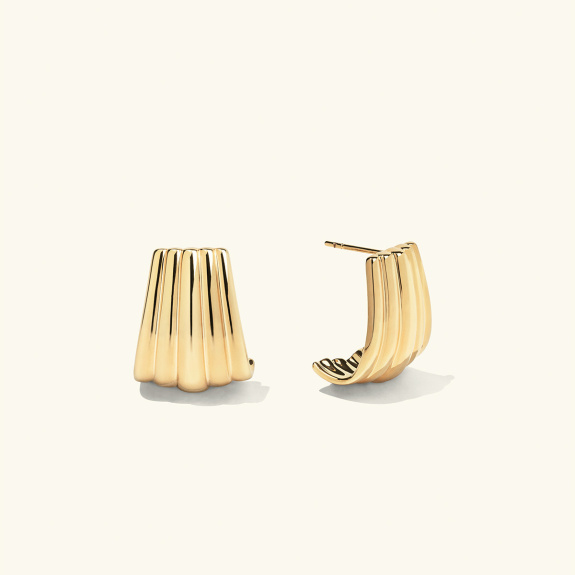 Draped Earrings Gold ryhmässä Shop / Korvakorut @ ANI (ANI-0823-127)